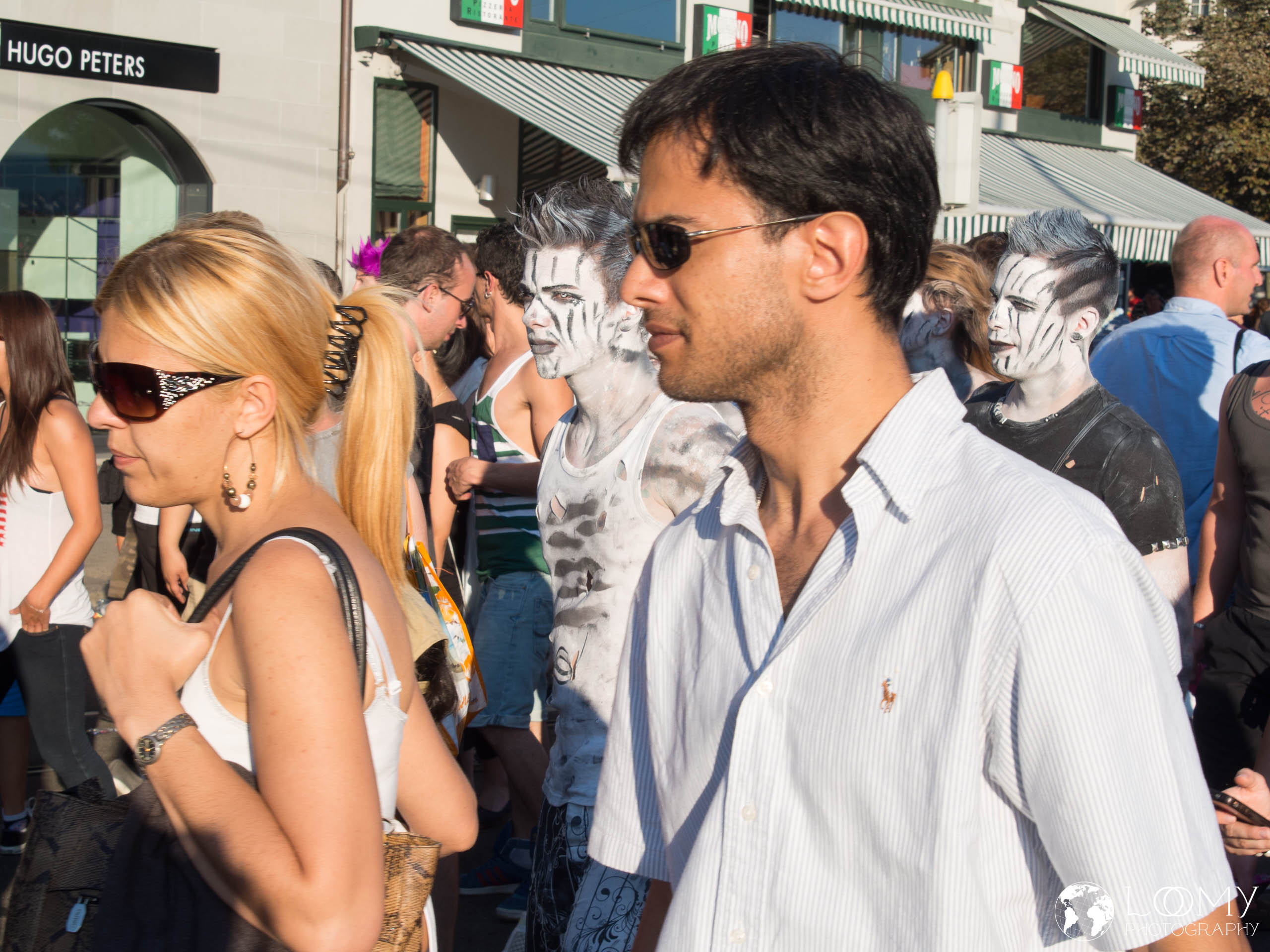 Achtung! Zombies hinter euch!