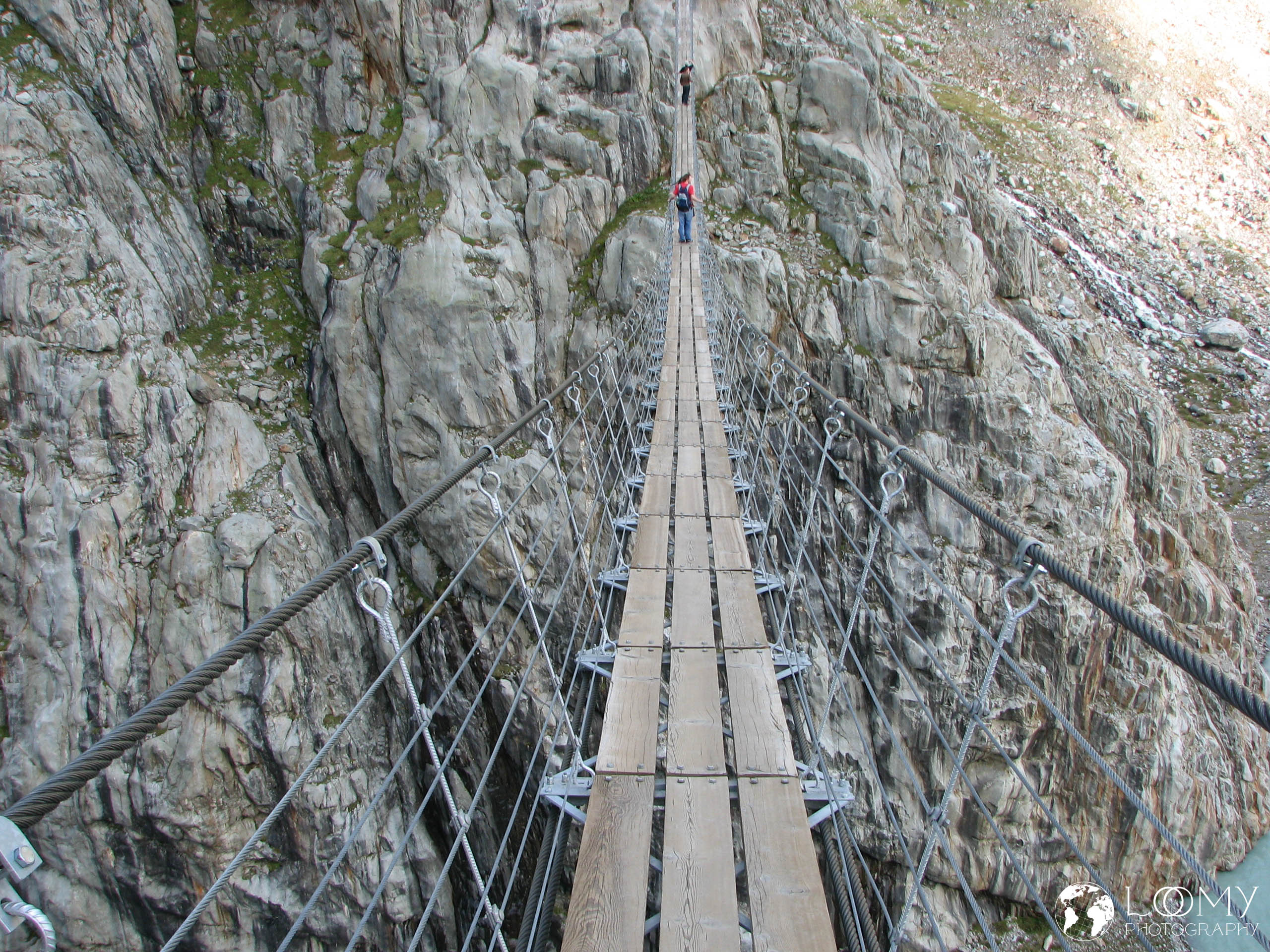 Hängeseilbrücke (102m lang)