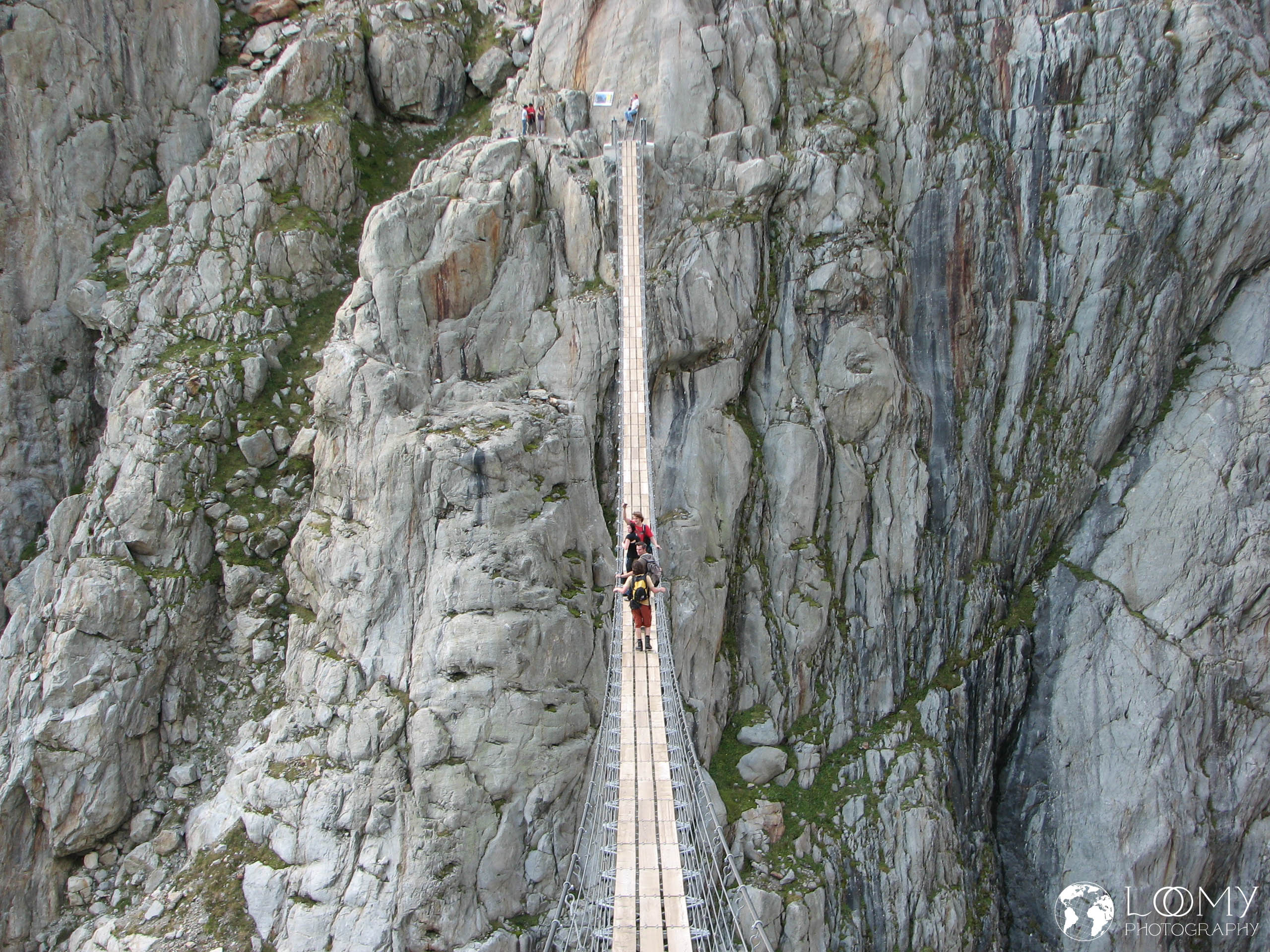 Hängeseilbrücke (102m lang)