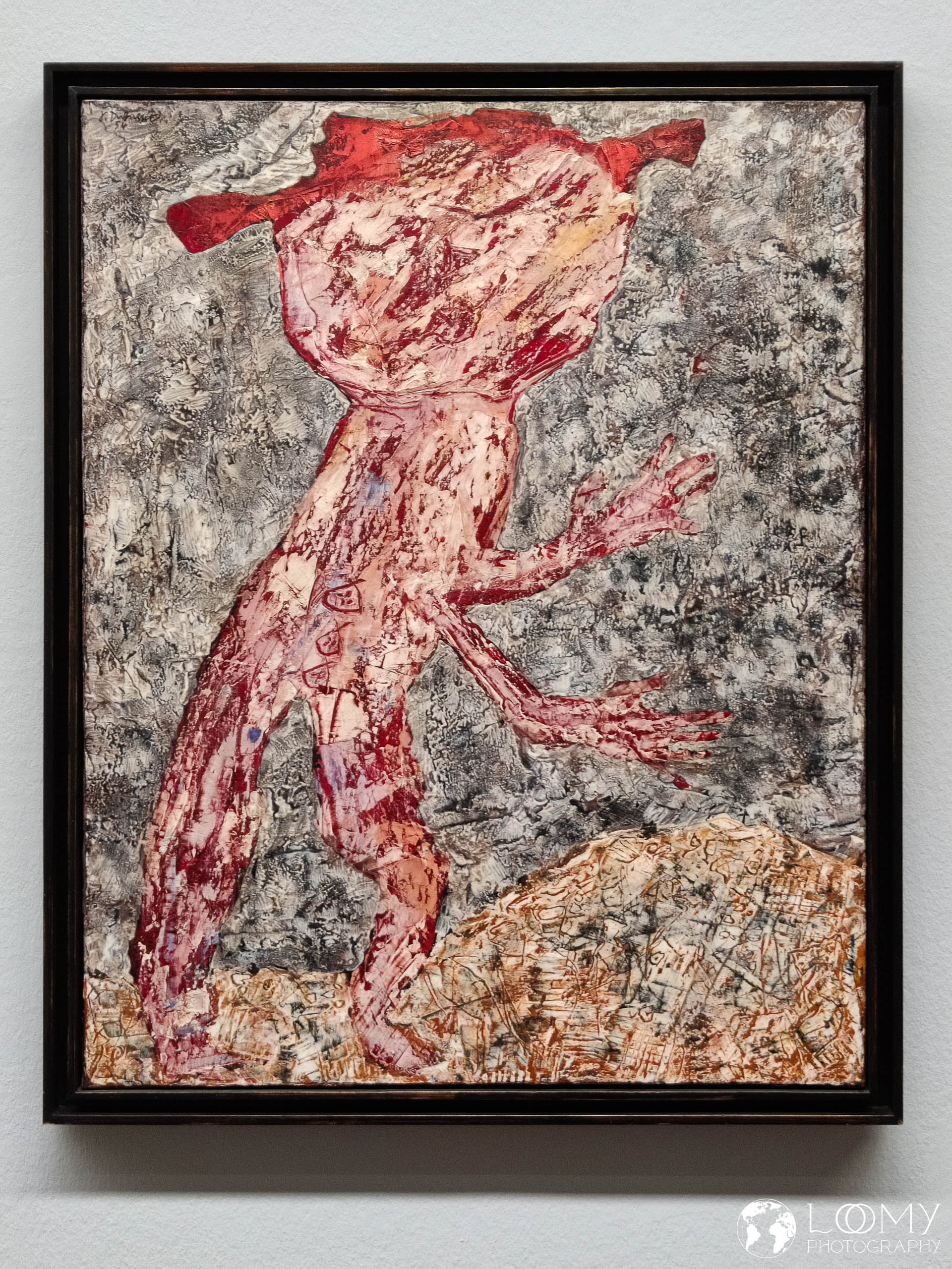 Roter Hut, gesenkte Augen, 1954